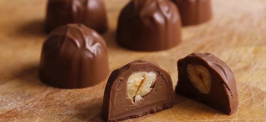 פרלינים משוקולד חרובים